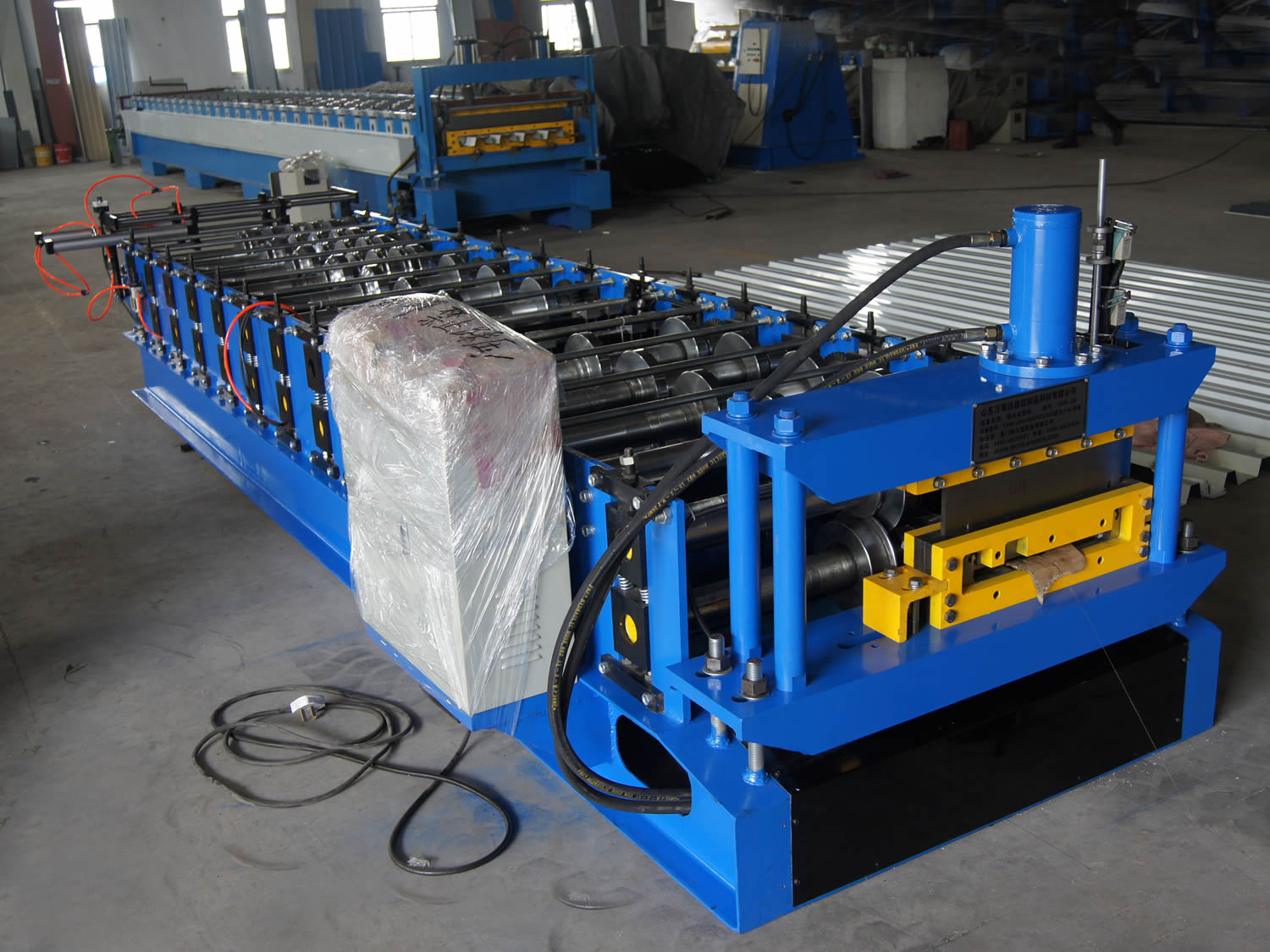 C60-250 Purlin Roll Forming Machine flying saw cutting